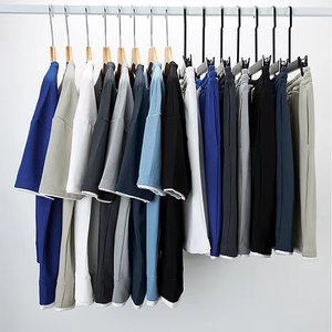 Vente en gros Fabricant Ensemble short personnalisé Polyester Ensemble t-shirt et short unis à col rond et ensemble t-shirt à imprimé bouffant - Product Image 2