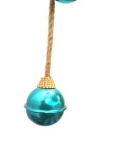 Moderno 45mm turquesa sonrisa corte Gungroo hierro artesanía yute cuerda colgante redondo Navidad decoración del hogar escultura pintura plateada - Product Image 3