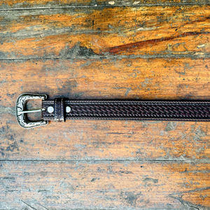 เข็มขัดหนังแท้ลาย Paisley หัวเข็มขัดโลหะผสมสังกะสี งานแฮนด์เมด คุณภาพพรีเมียม ความกว้าง 40 มม. - Product Image 3