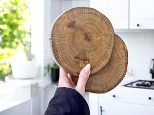 Planche à découper de style bois brut, petite, artisanale, parfaite pour la préparation en cuisine et le service à table, en provenance d'Inde - Product Image 2