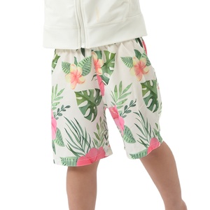 Pantalones cortos básicos de malla para fitness, pantalones cortos estampados de playa personalizados con logotipo para hombres cómodos, pantalones cortos de malla de sublimación con cintura elástica - Product Image 1