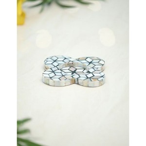 Meilleure vente dernière conception sous-verres incrustés d'os couleur noir et blanc articles cadeaux artisanaux pour la décoration de table et de cuisine sous-verres - Product Image 4