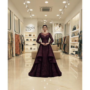 Robe de soirée de luxe en forme de A, couleur violet foncé - Dentelle élégante à paillettes et jupe à volants à étages pour le bal de promo, le gala et les événements spéciaux - Product Image 1