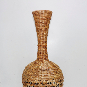 Jarrón Decorativo Alto de Jacinto de Agua Tejido Rústico de Artex Dong Thap con Patrón Único para Decoración de Regalos - Product Image 5