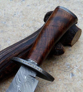 Couteau de chasse Bowie en acier inoxydable personnalisable avec lame dentelée, fourreau en cuir et bois fait main, garantie de 3 ans, support OEM - Product Image 4