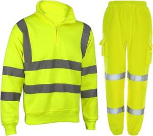 Conjunto de ropa de trabajo resistente al viento e impermeable con chaqueta sellada con costuras y pantalones elásticos Diseñado hecho en Pakistán. - Product Image 1