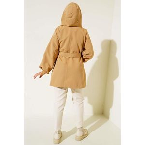 เสื้อโค้ทขนอูฐมีฮู้ดของผู้หญิงพร้อมดีไซน์สั้นแบบสั้น - Product Image 1