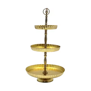 Présentoir de gâteau en métal de couleur dorée antique avec détails ornés pour des occasions spéciales pour la vente à l'exportation par Decor impex - Product Image 4