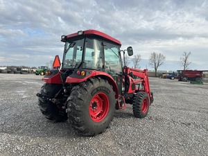 Excelente Proveedor, Potente Tractor TYM T654 Multifuncional Usado con Cargador, 67HP, 4x4, Buen Precio, Tractor Agrícola - Product Image 2