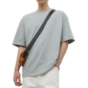 เสื้อยืด2025แขนสั้นสำหรับผู้ชายเสื้อขอบโค้ง - Product Image 1