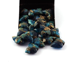 Briolette turquoise à facettes Pierre artisanale en forme de papillon en vrac - Product Image 4