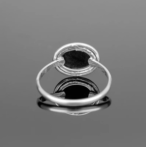 Anillo de ónix negro ovalado, joyería de piedras preciosas hechas a mano de plata esterlina, anillo de regalo elegante para mujer - Product Image 4