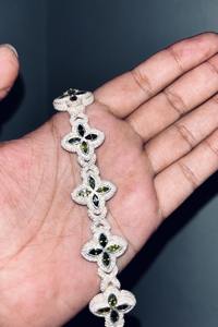 Pulsera de Piedras Preciosas de Diamantes VVS de Estilo Romántico en Oro Blanco de 14K Personalizada de RB Gems, Cadena Cubana con Cruz, Joyería Fina con Certificado GIA - Product Image 2