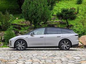 Vehículo Eléctrico Usado de Segunda Mano I6 2025, SUV de Nueva Energía con 5 Puertas, 5 Asientos, Motor de 120kW y Autonomía NEDC de 201-300km - Product Image 3