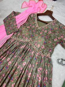 Présentation par New Summer vêtements de soirée spéciaux Aliya coupe robes Dupatta pantalon - Product Image 6