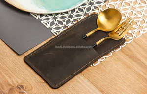 Porte-couverts en cuir PU personnalisé pour le restaurant Organisateur de vaisselle pour hôtel et LYR-0010B de restauration raffinée - Product Image 5