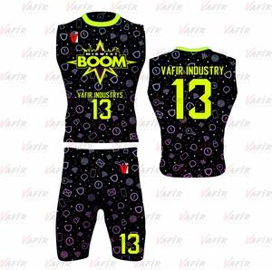 Tenues de football 7 contre 7 respirantes, maillot de compression sublimé, shorts personnalisables, antibactérien, séchage rapide, logo personnalisé - Product Image 1