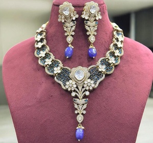 Hermoso conjunto de collar Moissanite Polki Hasli, pendientes para mujer, joyería de diseñador chapada en oro para boda y fiesta - Product Image 3