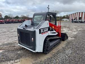 Chargeuse compacte sur chenilles Takeuchi TL6R neuve/d'occasion, 2 à 5 tonnes, avec moteur diesel Kubota 4 cylindres, système hydraulique et benne - Product Image 2