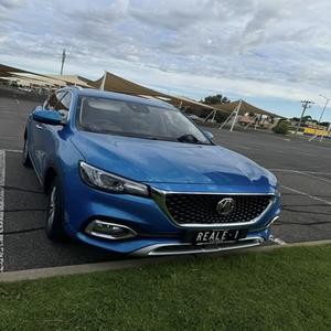 รถราคาถูกใช้อย่างประณีต2022 2024มก. HS VIBE SUV - Product Image 1