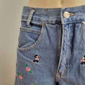 Jean en denim délavé MS Handicraft Modern Rustler avec impression personnalisée (taille personnalisée en tissu coton) - Product Image 6