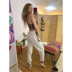 กางเกงจ็อกเกอร์ผ้าลินินสไตล์โบโฮสำหรับผู้หญิง เป็นมิตรกับสิ่งแวดล้อม เอวธรรมชาติ ย้อมสีพื้น ทรงฮาเร็ม - Product Image 3