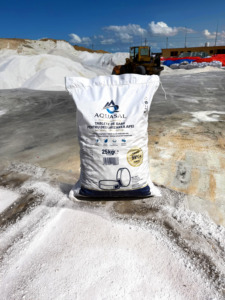 AQUASAL Sel de Mer de Qualité Industrielle, Comprimés de Sel Adoucisseur d'Eau 25kg, Pureté 99,9% Chlorure de Sodium, Origine Égypte - Product Image 1
