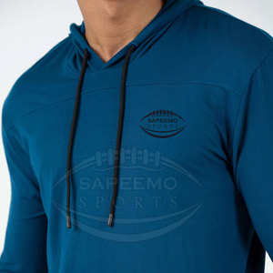 เสื้อฮู้ดผู้ชายสำหรับออกกำลังกายในฤดูหนาว เนื้อผ้าเบา แห้งเร็ว ระบายอากาศได้ดี เป็นมิตรกับสิ่งแวดล้อม ไม่หดตัว ผลิตจากโพลีเอสเตอร์/ผ้าฝ้าย ทรงหลวม รับผลิตแบบ OEM - Product Image 4