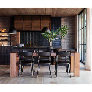 Chaise de salle à manger Karno de style mid-century avec dossier haut, en teck massif avec finition noire, pour une utilisation en intérieur et en extérieur. - Product Image 2