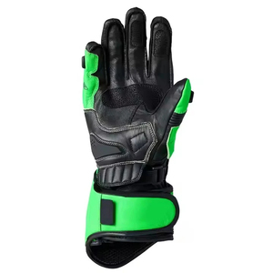Gants de moto en cuir personnalisés, vert et noir, avec protection en fibre de carbone pour les phalanges, pour motards - Product Image 1