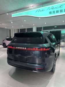 SUV Híbrido Enchufable 900, SUV Eléctrico Grande de 5 Puertas y 6 Plazas, Auto Eléctrico 900 para Adultos - Product Image 2