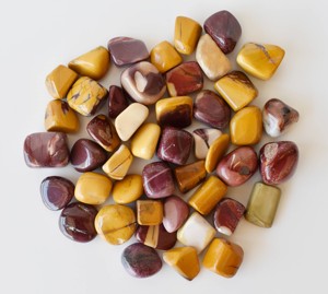Pierre de Mookaïte Jaune Polie à la Main pour Décoration Artistique – Vente en Gros, Aspect Superbe, Cristal de Guérison - Product Image 1