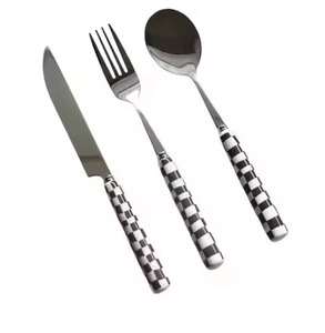 Ensemble de couverts en métal décoratif, léger et écologique, aux motifs élégants, idéal pour les mariages et les banquets - Product Image 6