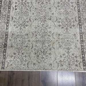 Tapis d'appoint turc 3,8x4,3 pieds, tapis vintage, tapis persan gris - Product Image 2