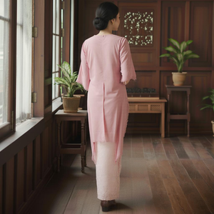 Robe Baju Kurung Modeste Écologique Sans Repassage Coupe Trapèze en Crêpe Texturé Cey avec Épaules Bouffantes – En Stock - Product Image 4