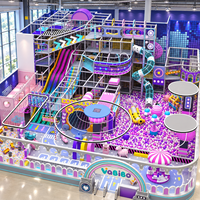 Parc de jeux intérieur commercial suspendu avec trampoline, parcours ninja, piscine à balles, labyrinthe d'escalade, équipement de jeu Vabibo haute densité