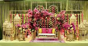 Lámparas marroquíes doradas personalizadas para decoración de bodas, decoraciones de boda tradicionales, configuración de lámpara de fibra de gran tamaño, ceremonia Haldi, Reino Unido - Product Image 3