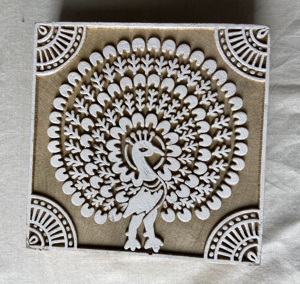 Tampon en bois de teck artisanal à motif de paon |   Tissu indien en bloc, papier, estampage à la main sur la paume - Product Image 1