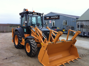 Retroexcavadora 590ST 4x4 con Motor Hidráulico FPT, Capacidad de Carga de 4 Toneladas, Potencia de 92000W, Equipo de Construcción de Uso Pesado, Color Naranja - Product Image 2
