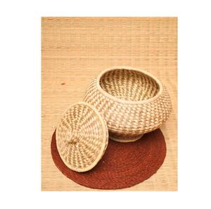 Cesta de hierba Sabai natural hecha a mano para almacenamiento decorativo y organización ecológica del hogar con tejido artesanal rústico duradero - Product Image 2