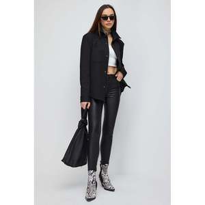 Chaqueta Camisa Negra Holgada con Bolsillos - Product Image 2