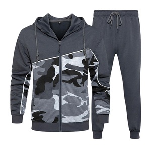 Streetwear de haute qualité avec logo personnalisé pour hommes, ensembles de survêtements délavés respirants imprimés de grande taille en polaire 100% polyester pour l'hiver - Product Image 1