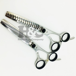 Nuevo juego de tijeras para mascotas Tijeras plateadas listas para enviar Logotipo gratis Adelgazamiento Tijeras sostenibles para el cuidado de mascotas Tijeras de acero inoxidable - Product Image 5