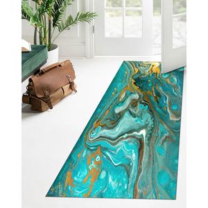 Tapis imprimé marbre bleu et or : personnalisé, adapté aux animaux domestiques, cadeau de mariage, avec tapis à poils doux - Product Image 4