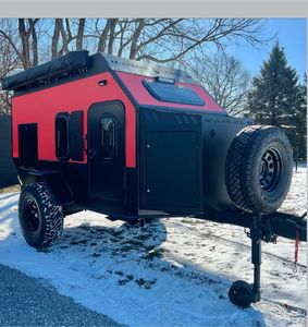 Mini Remolque de Campamento Ligero en Forma de Lágrima, Construcción de Acero, Compatible con 4x4, Espacio para Dormir de 2 a 4 Personas - Product Image 3