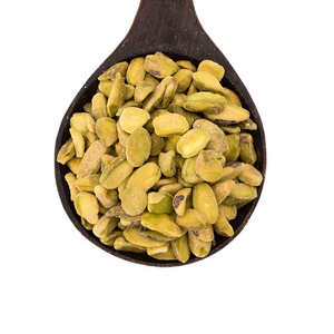 Nueces de pistacho frescas cuidadosamente procesadas y empaquetadas para mantener el sabor y la textura natural suministradas a granel para distribuidores - Product Image 3