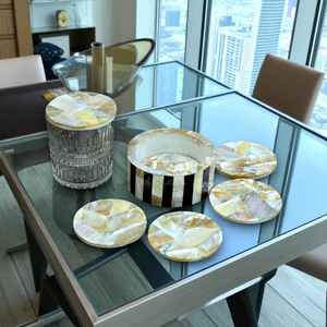 Juego de Posavasos de Mármol Indio con Incrustaciones de Piedra, Arte de Incrustaciones de Piedra, Posavasos de Mármol Blanco, Posavasos de Lujo para Bebidas - Product Image 1