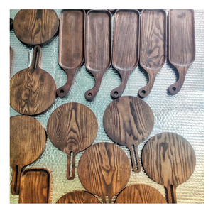 Assiette en bois durable fabriquée au Vietnam, aspect naturel avec plateau lisse, idéale pour servir des apéritifs, des fruits, des plats de sushi - Product Image 2