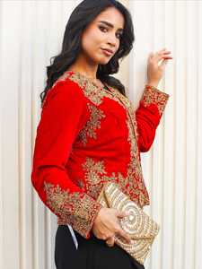 Abrigo Corto de Invierno para Mujer AWAIS HOUSE, de Terciopelo Rojo y Poliéster, con Bordado de Cristal y Detalles de Cuentas, Manga Larga - Product Image 4