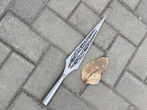 Lance médiévale artisanale en forme de feuille |   Lance en acier de style viking |   Cosplay, LARP et décoration murale avec fourreau - Product Image 4
